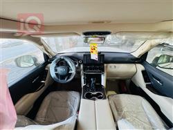 تۆیۆتا لاند کروزەر